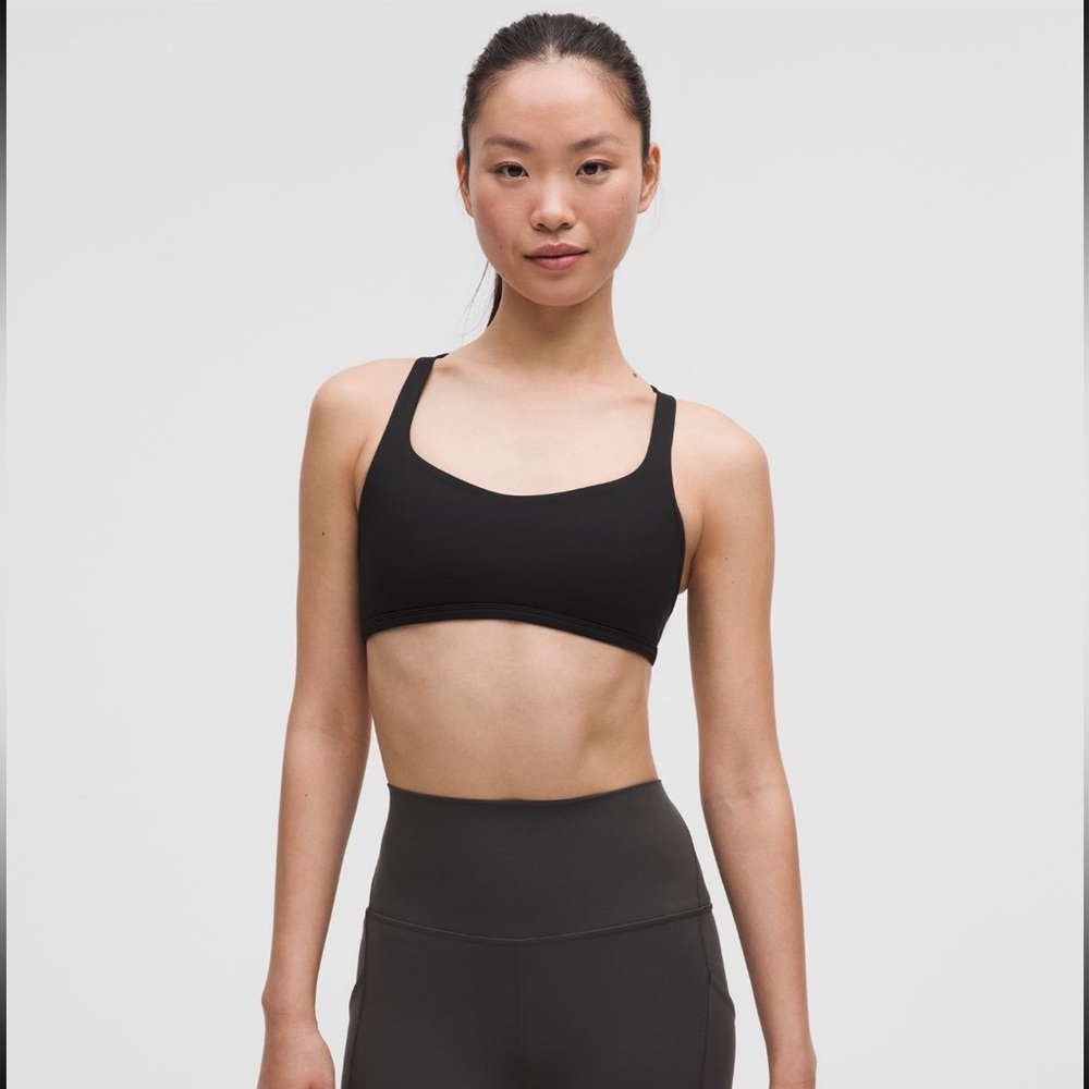 Lululemon : Free to be bra
Size 8
Color: black 
Good condition some wear